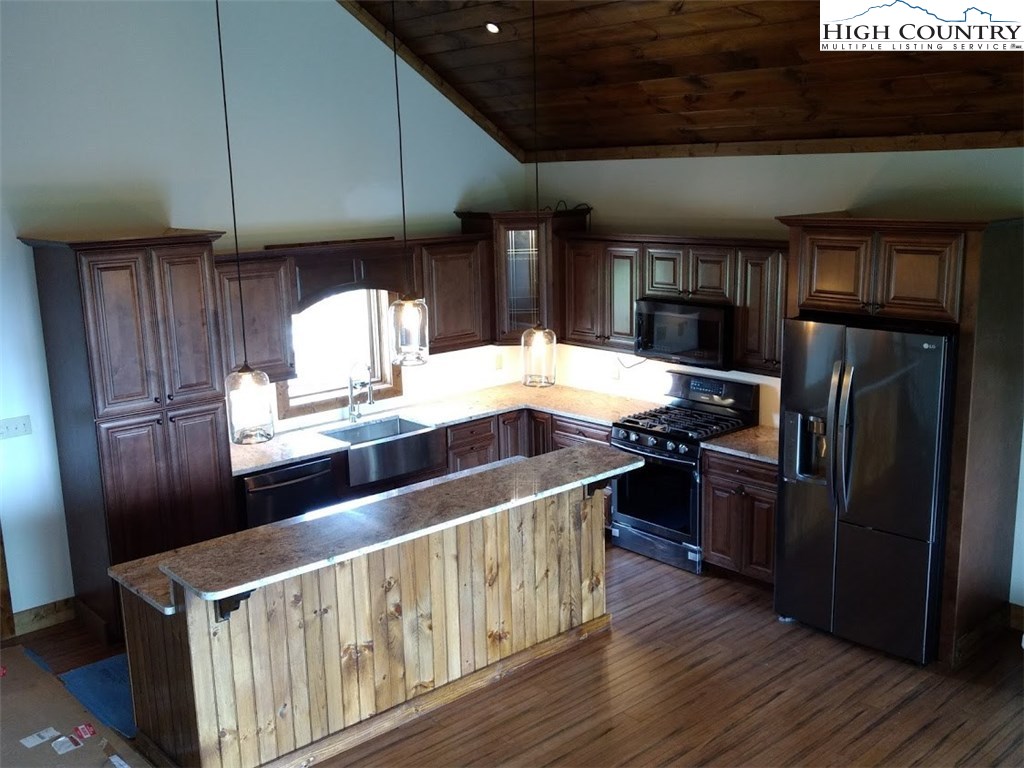 197 Apache Lane Boone, NC 28607 - Photo 13 of 20 Gallery Image 13