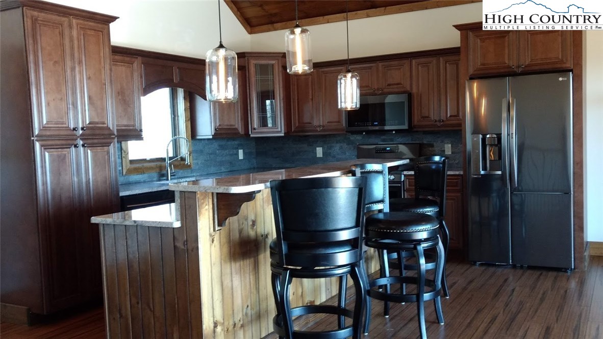 197 Apache Lane Boone, NC 28607 - Photo 10 of 20 Gallery Image 10