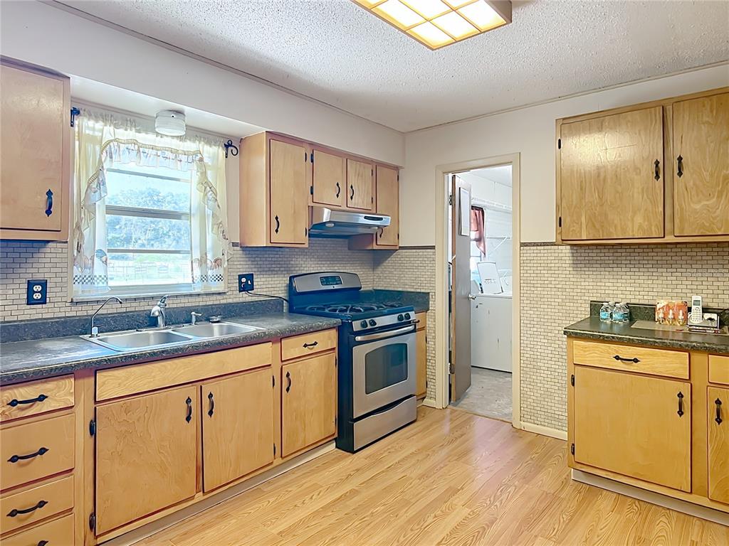 3040 Northeast 97th Street Road Anthony, FL 32617 - Photo 26 of 65
