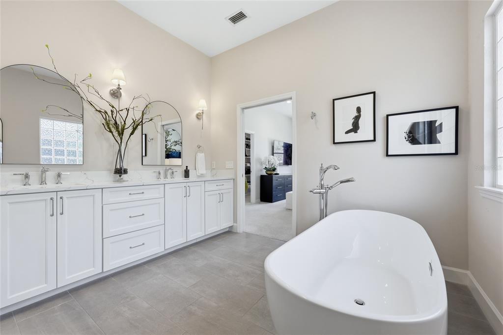 10226 Southwest 49th Lane Gainesville, FL 32608 - Photo 20 of 60