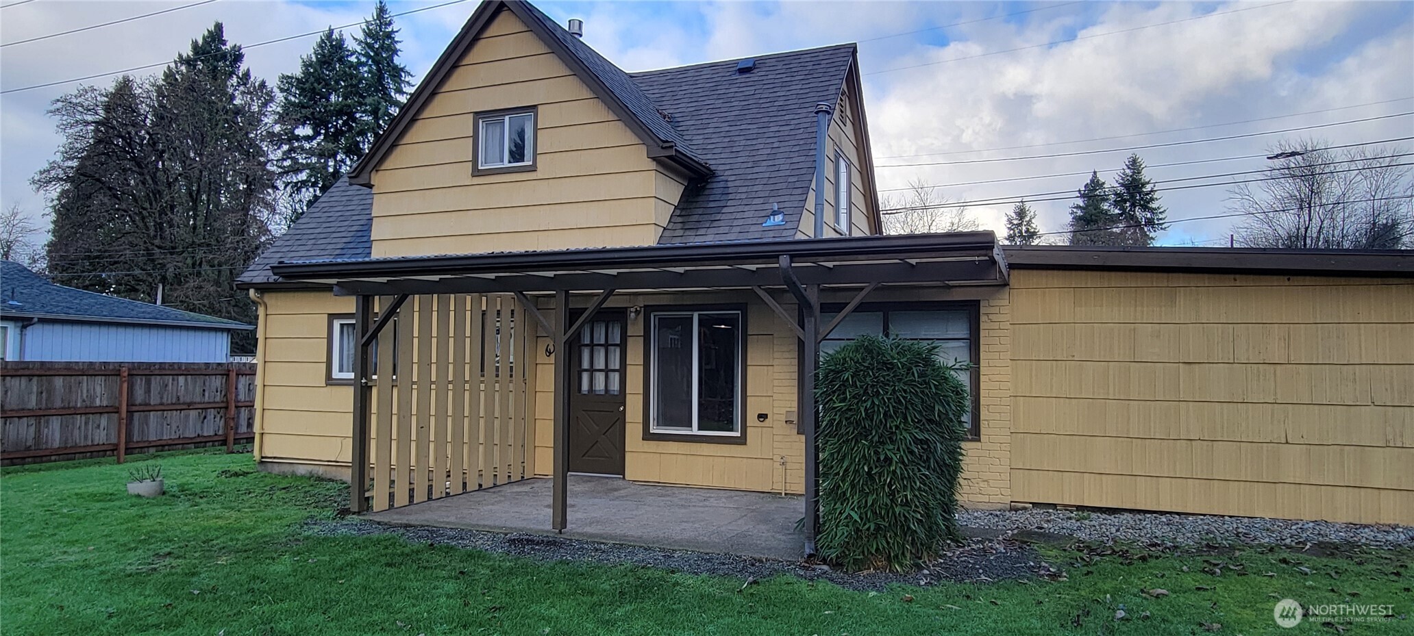 309 Bates Street Southwest Tumwater, WA 98512 - Photo 1 of 20