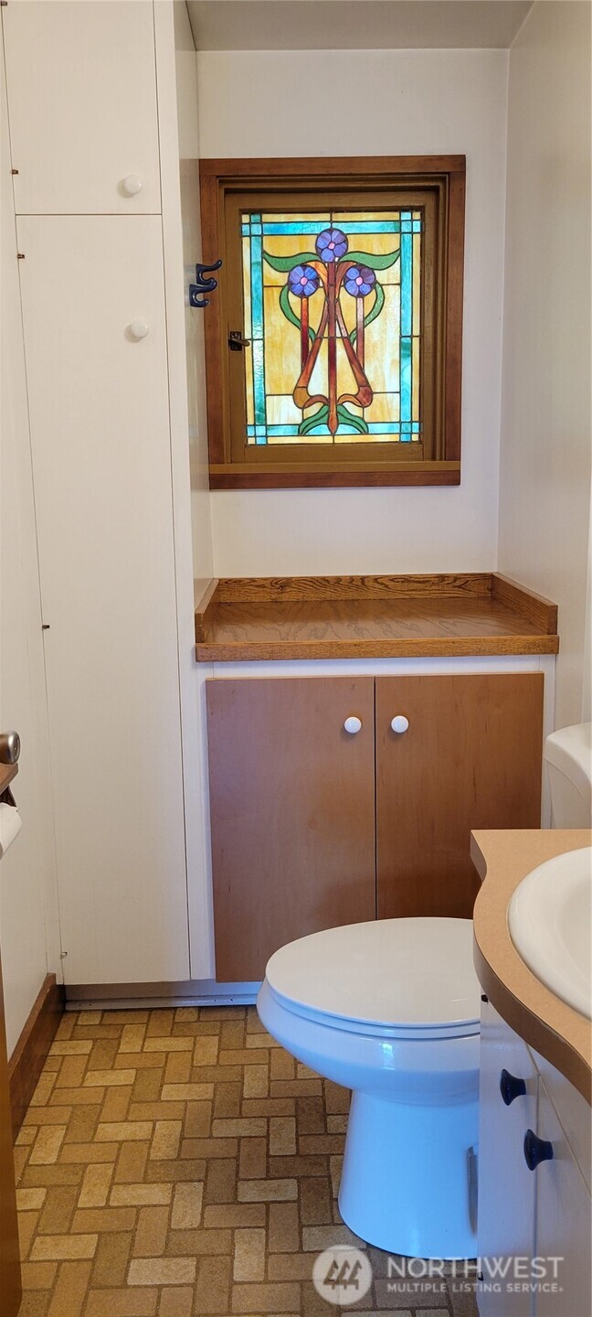 309 Bates Street Southwest Tumwater, WA 98512 - Photo 13 of 29