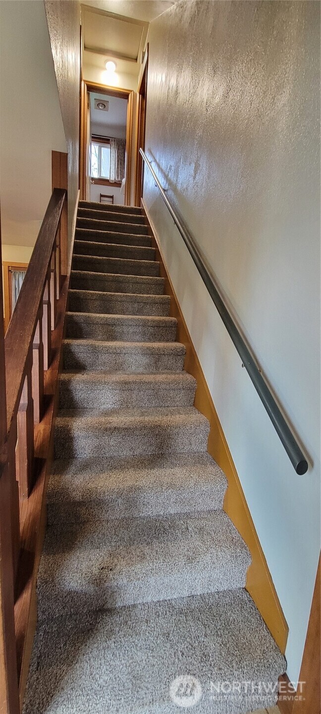309 Bates Street Southwest Tumwater, WA 98512 - Photo 14 of 20