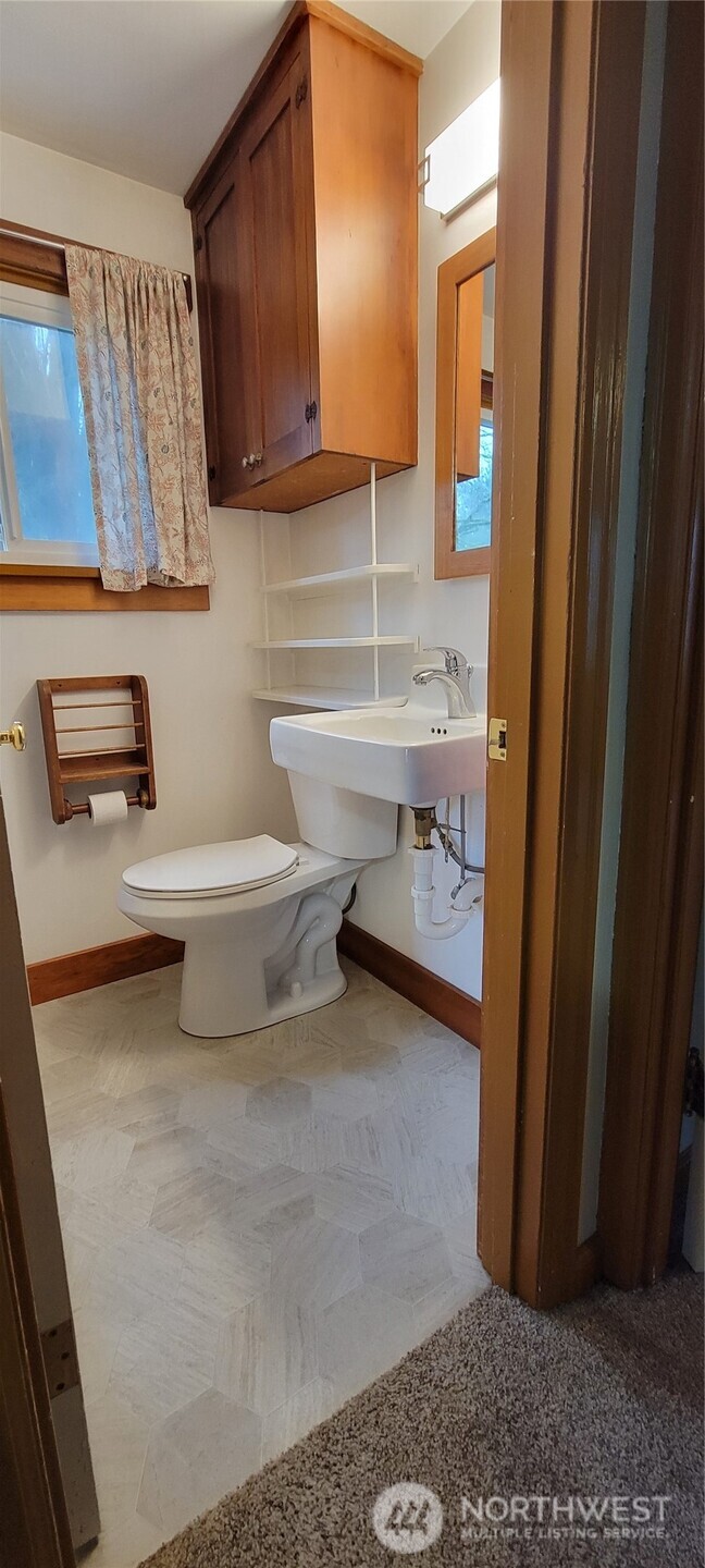 309 Bates Street Southwest Tumwater, WA 98512 - Photo 20 of 29