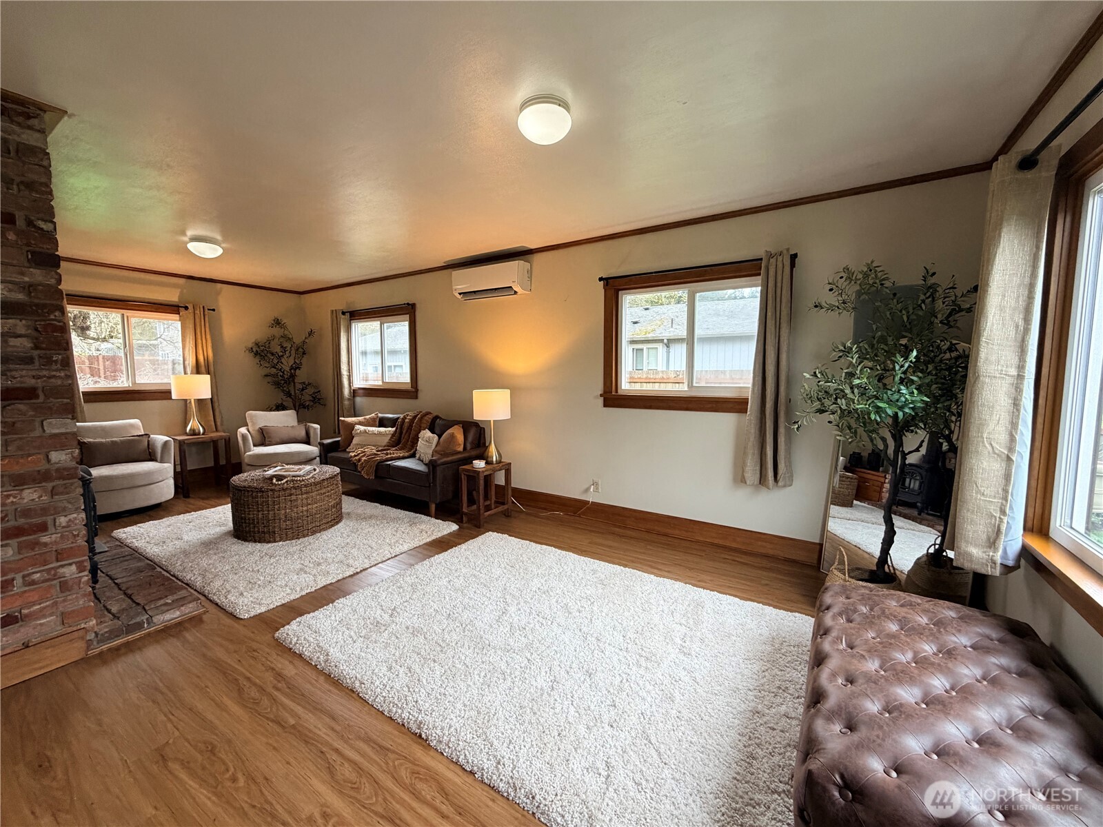 309 Bates Street Southwest Tumwater, WA 98512 - Photo 3 of 20