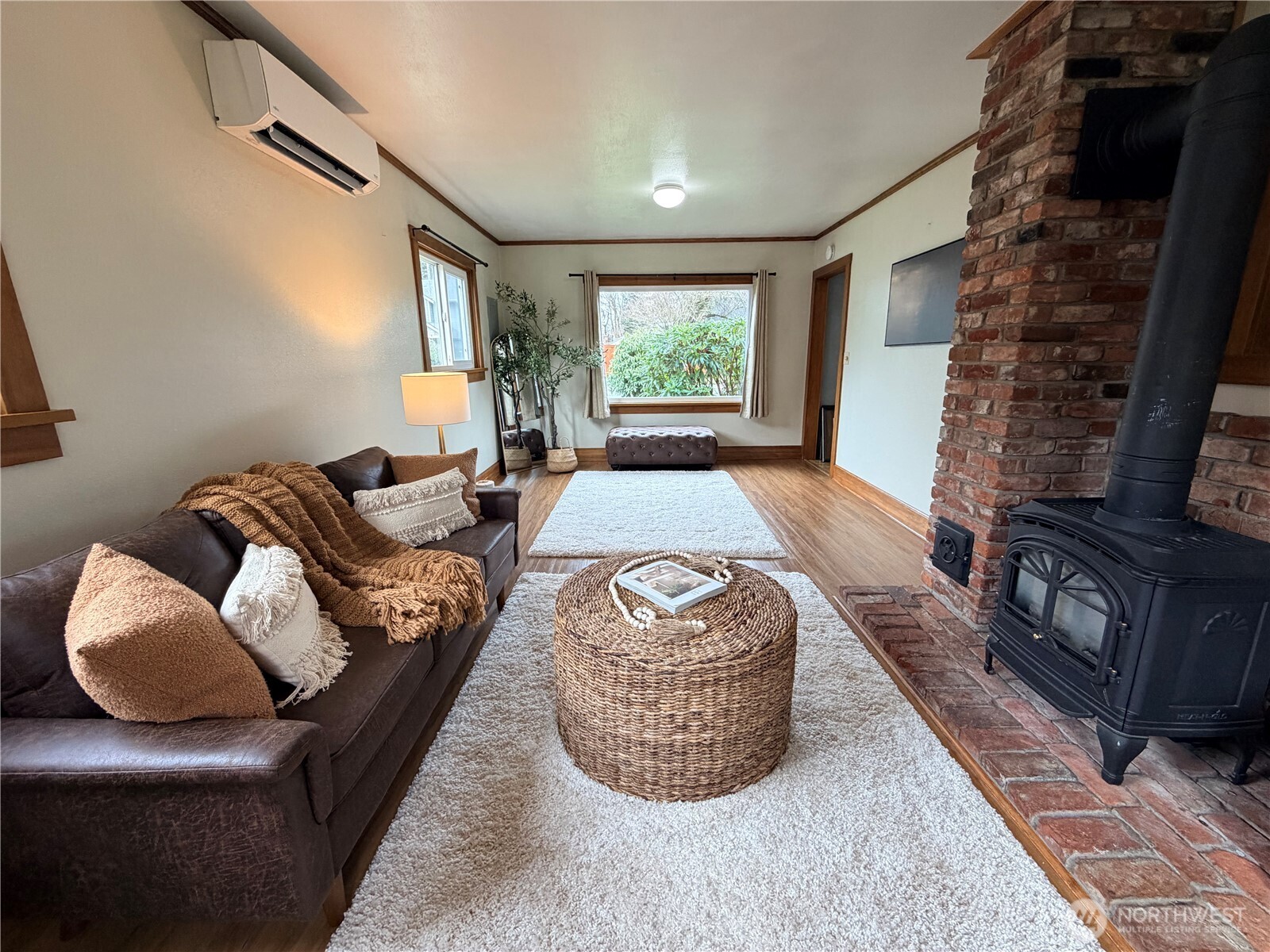 309 Bates Street Southwest Tumwater, WA 98512 - Photo 5 of 20