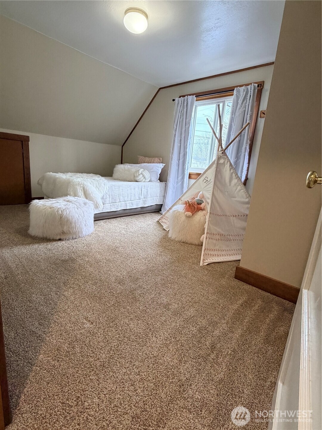 309 Bates Street Southwest Tumwater, WA 98512 - Photo 10 of 20