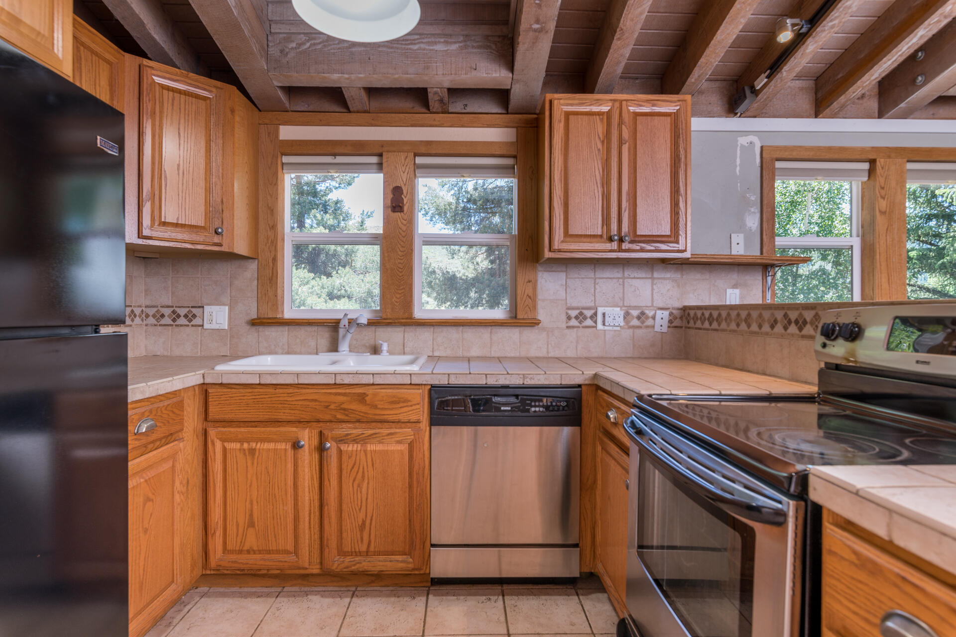 3596 Ranch Condo Drive Sun Valley, ID 83353 - Photo 3 of 19 Kitchen