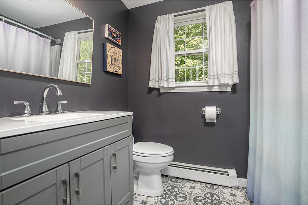 698 Townhouse Road East Waterboro, ME 04030 - Photo 14 of 26 DSC06171