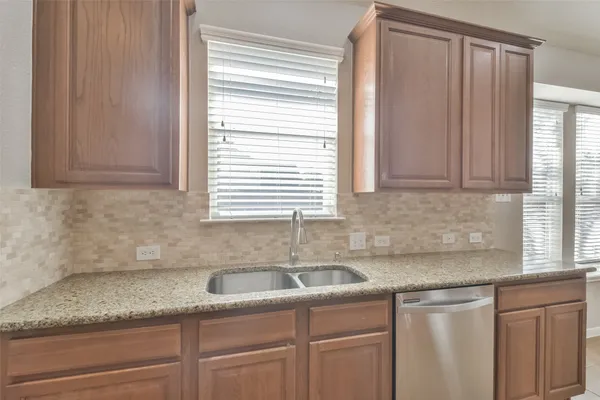 $2,395 | 15303 Paxton Landing Lane, Cypress, TX 77433