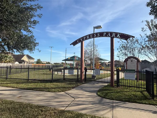 $2,395 | 15303 Paxton Landing Lane, Cypress, TX 77433