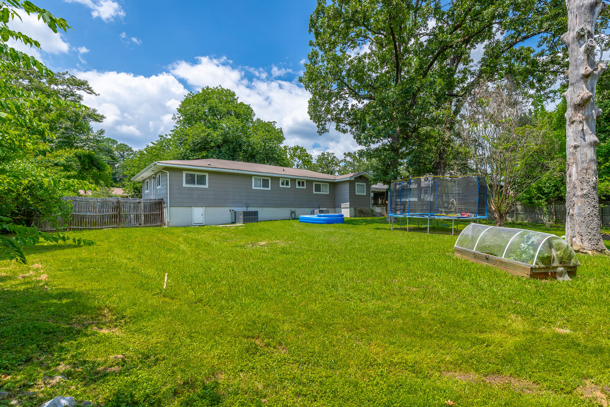 2806 Silverdale Road Chattanooga, TN 37421 - Photo 2 of 32 2806 Silverdale Road HD-18