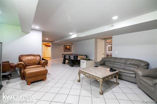 1078 Bloomview Circle Rochester, MI 48307 - Photo 27 of 39 28.jpg