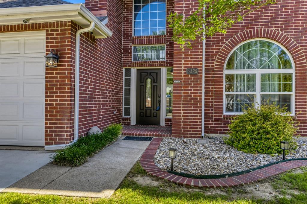 5429 Rocky Mountain Road Fort Worth, TX 76137 - Photo 2 of 31