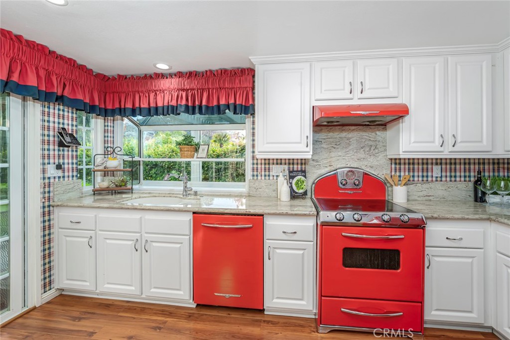 24722 Vía Del Rio Lake Forest, CA 92630 - Photo 12 of 56