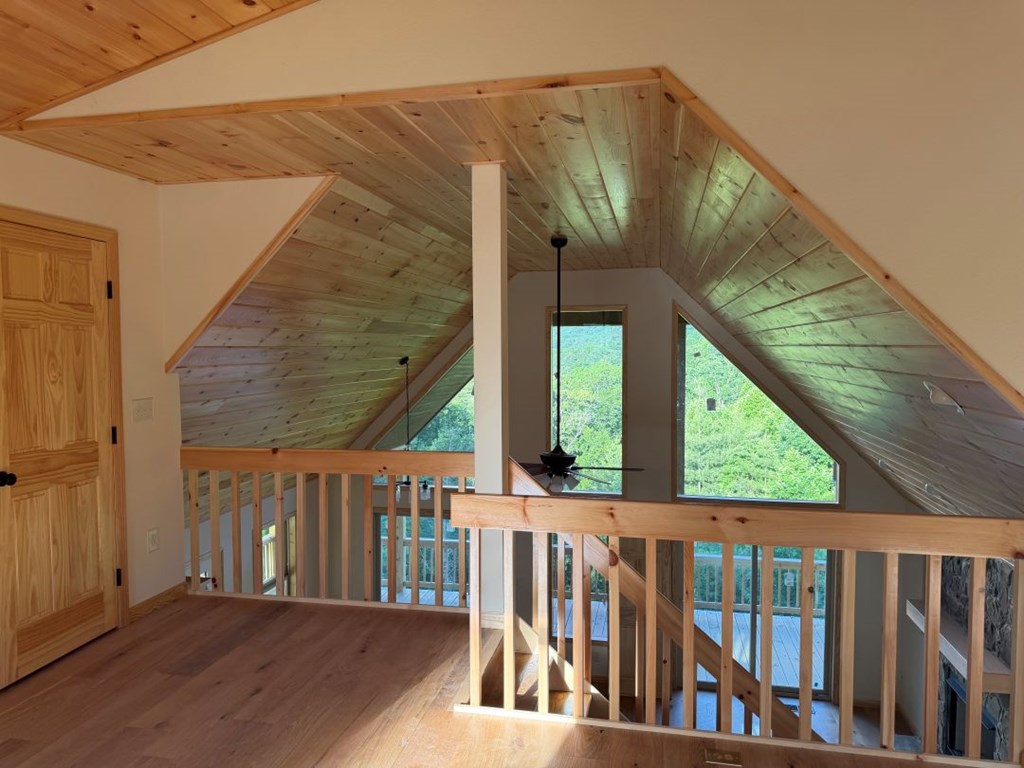 687 Point Overlook Trail Murphy, NC 28906 - Photo 10 of 11 Loft