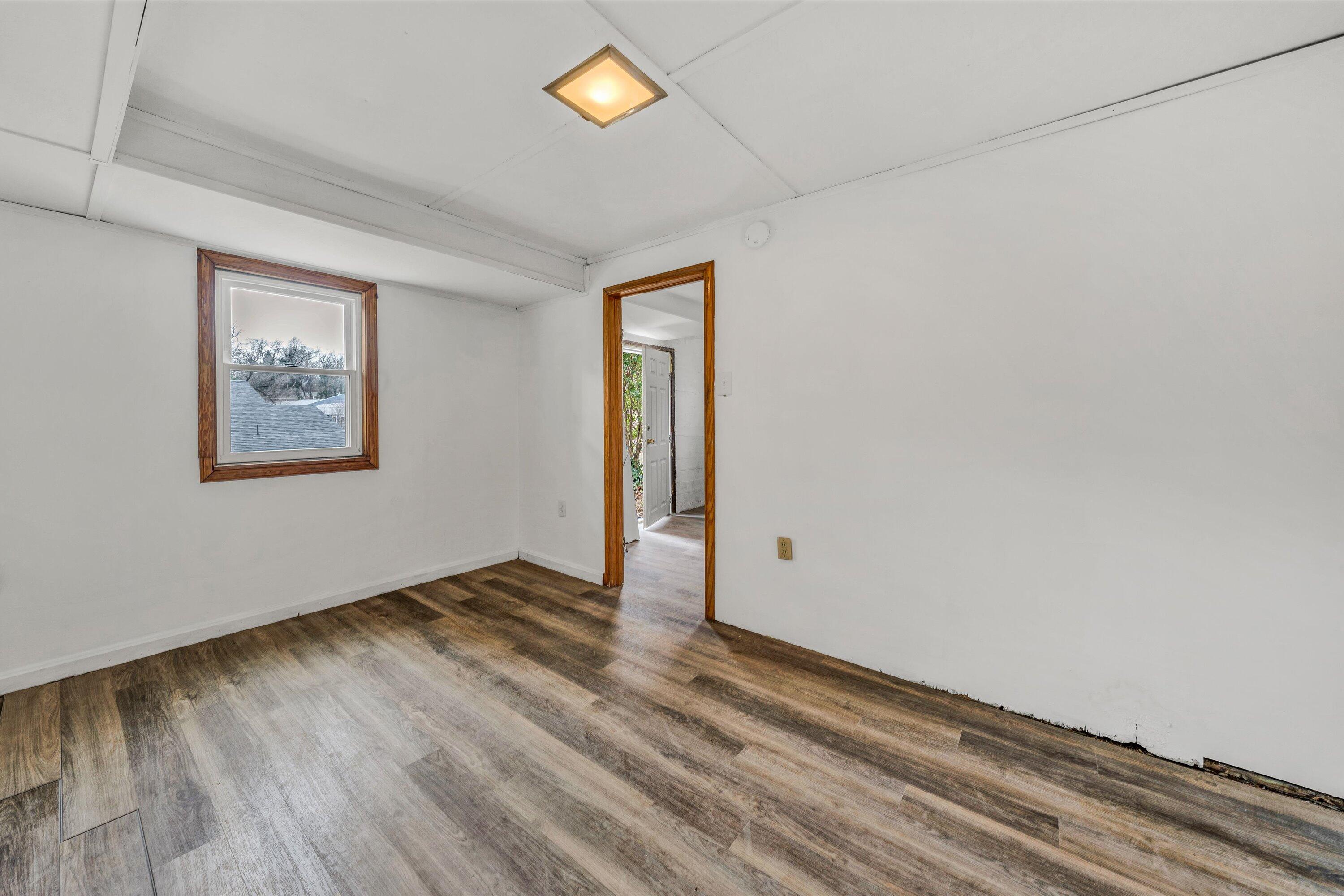 1927 Langdon Road Southwest Roanoke, VA 24015 - Photo 21 of 25 21-DSC00055
