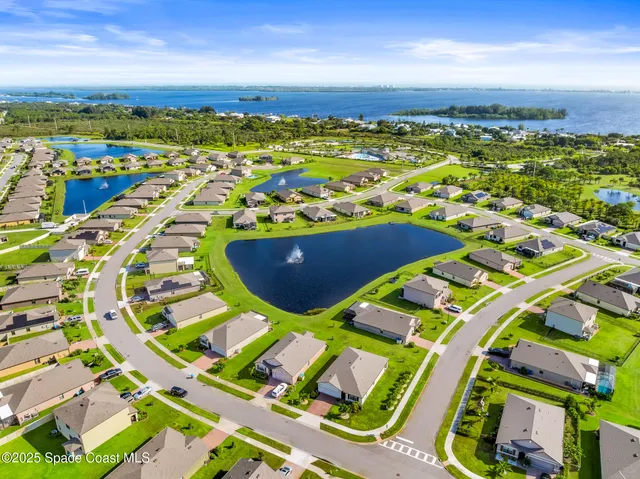 $405,000 | 5319 Waterfall Place, Grant-Valkaria, FL 32949