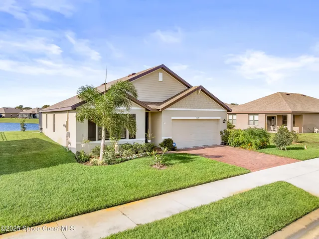 $405,000 | 5319 Waterfall Place, Grant-Valkaria, FL 32949