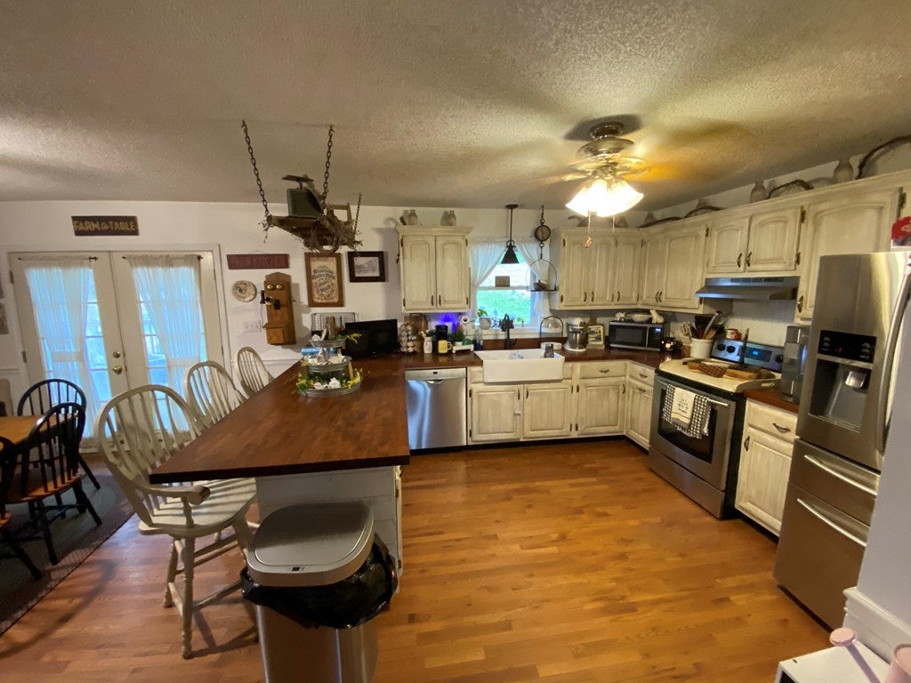 3555 Whitetop Road Chilhowie, VA 24319 - Photo 14 of 33 Gallery Image 14