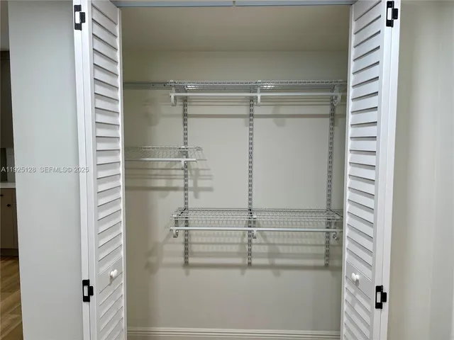 $1,575 | Miami-Dade County, Miami, FL 33184