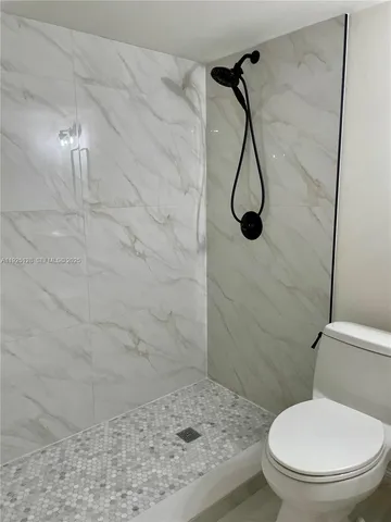 $1,575 | Miami-Dade County, Miami, FL 33184