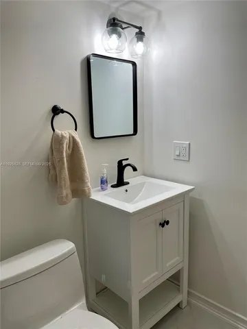 $1,575 | Miami-Dade County, Miami, FL 33184