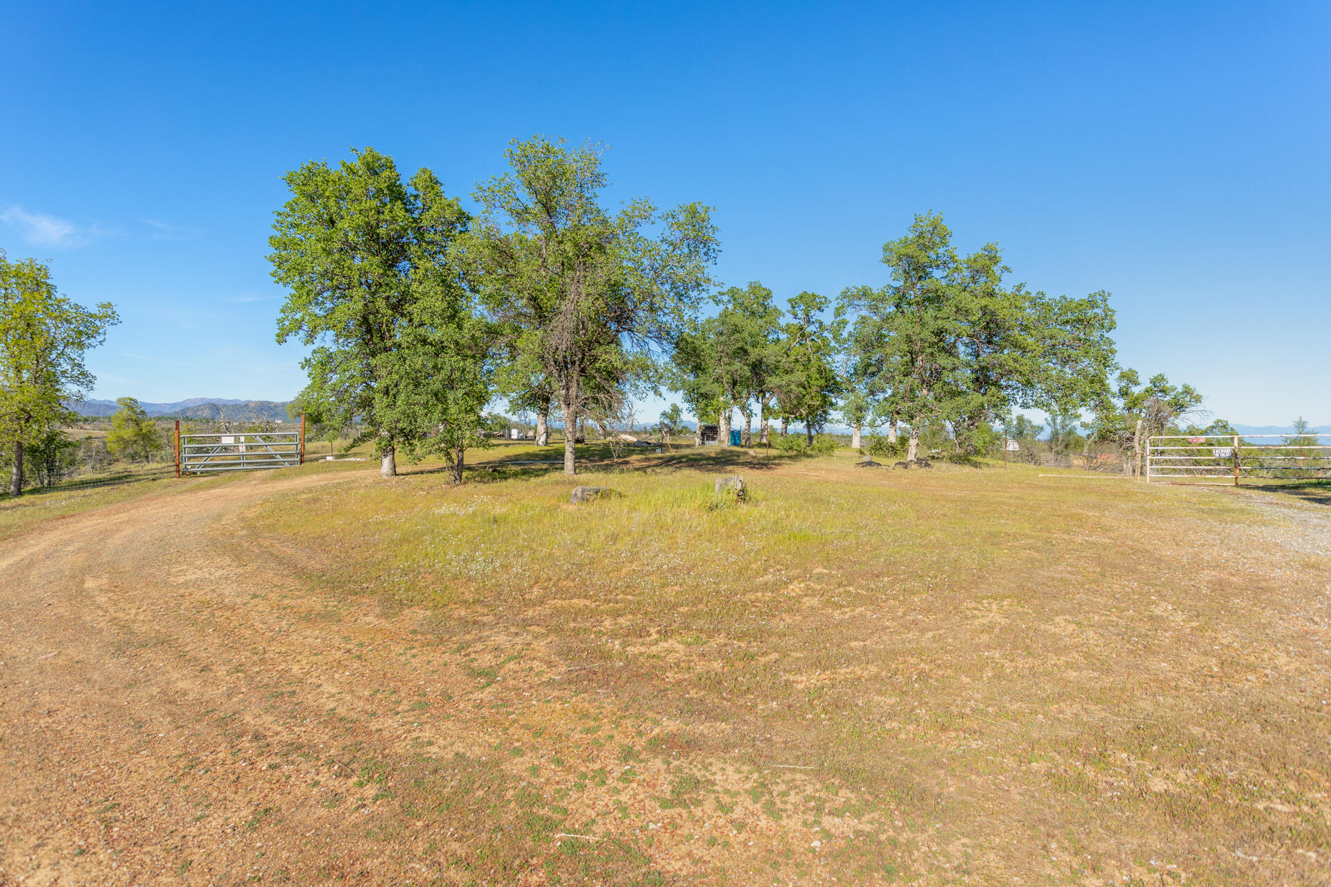 Coal Pit Road Igo, CA 96047 - Photo 5 of 36 0 gate