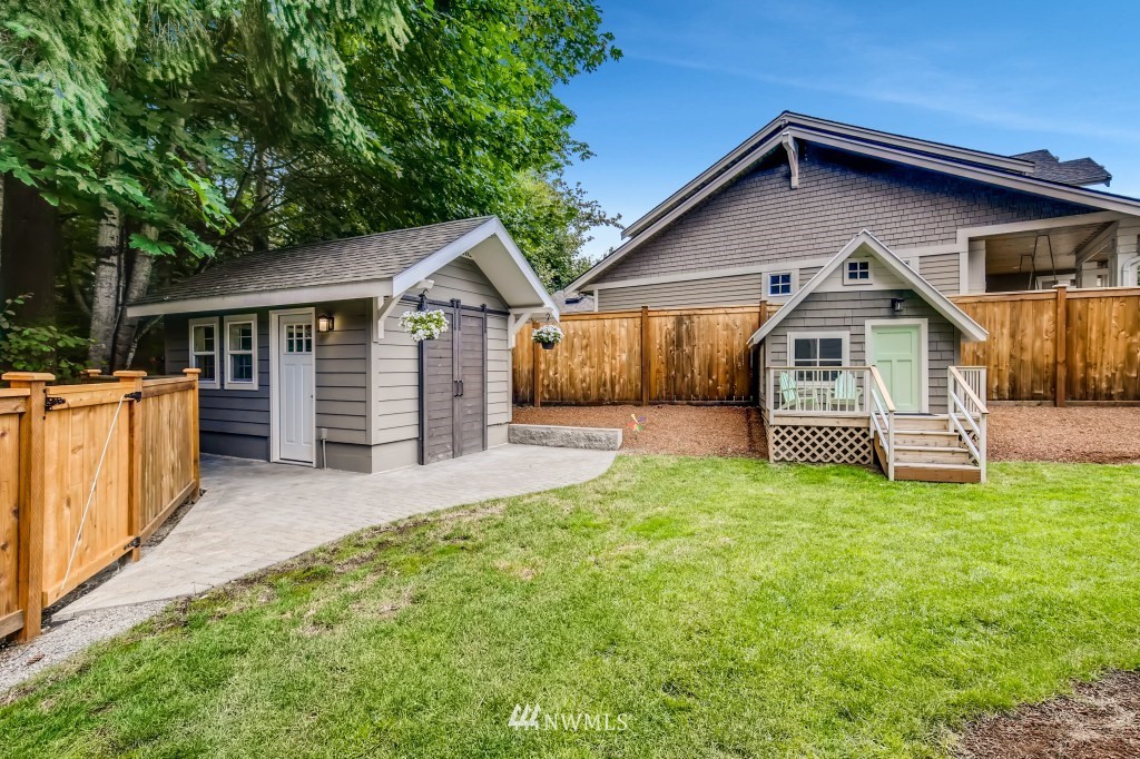 21915 37th Avenue Southeast Bothell, WA 98021 - Photo 37 of 38 Gallery Image 37