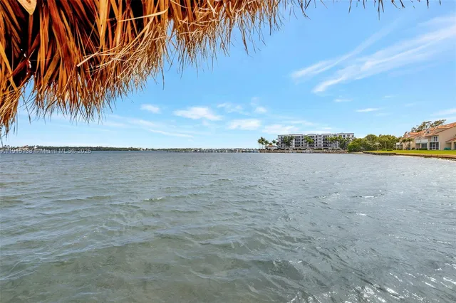 $699,999 | 38 South Lakeshore Drive, Hypoluxo, FL 33462