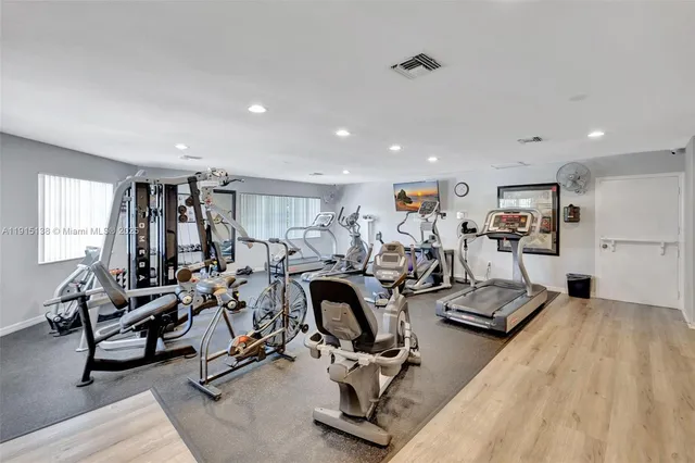 $699,999 | 38 South Lakeshore Drive, Hypoluxo, FL 33462