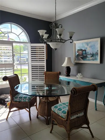 a view of a livingroom and dining room