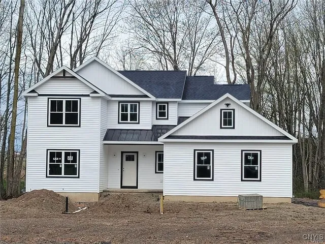 $682,300 | 3330-2 North Hayes Road, Lysander, NY 13027