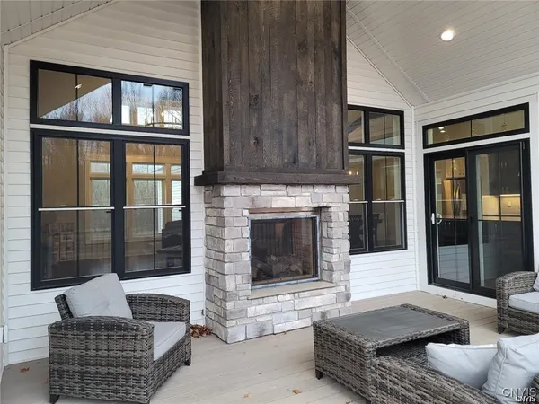 $682,300 | 3330-2 North Hayes Road, Lysander, NY 13027