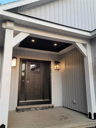 $682,300 | 3330-2 North Hayes Road, Lysander, NY 13027