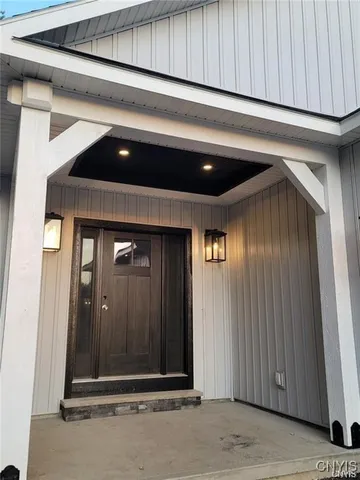 $682,300 | 3330-2 North Hayes Road, Lysander, NY 13027