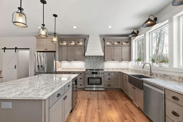 $682,300 | 3330-2 North Hayes Road, Lysander, NY 13027