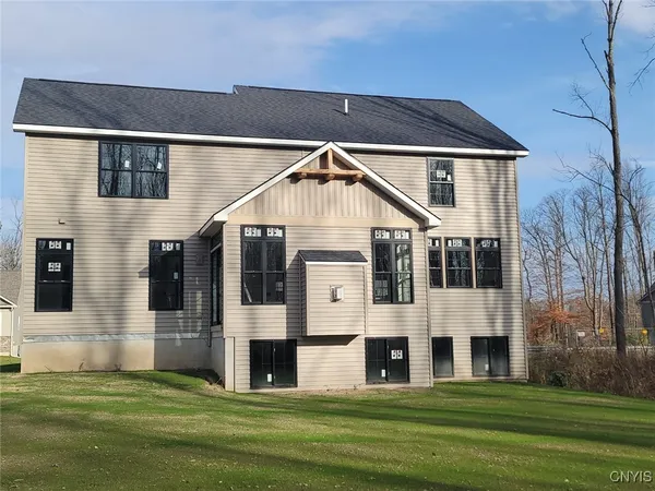 $682,300 | 3330-2 North Hayes Road, Lysander, NY 13027
