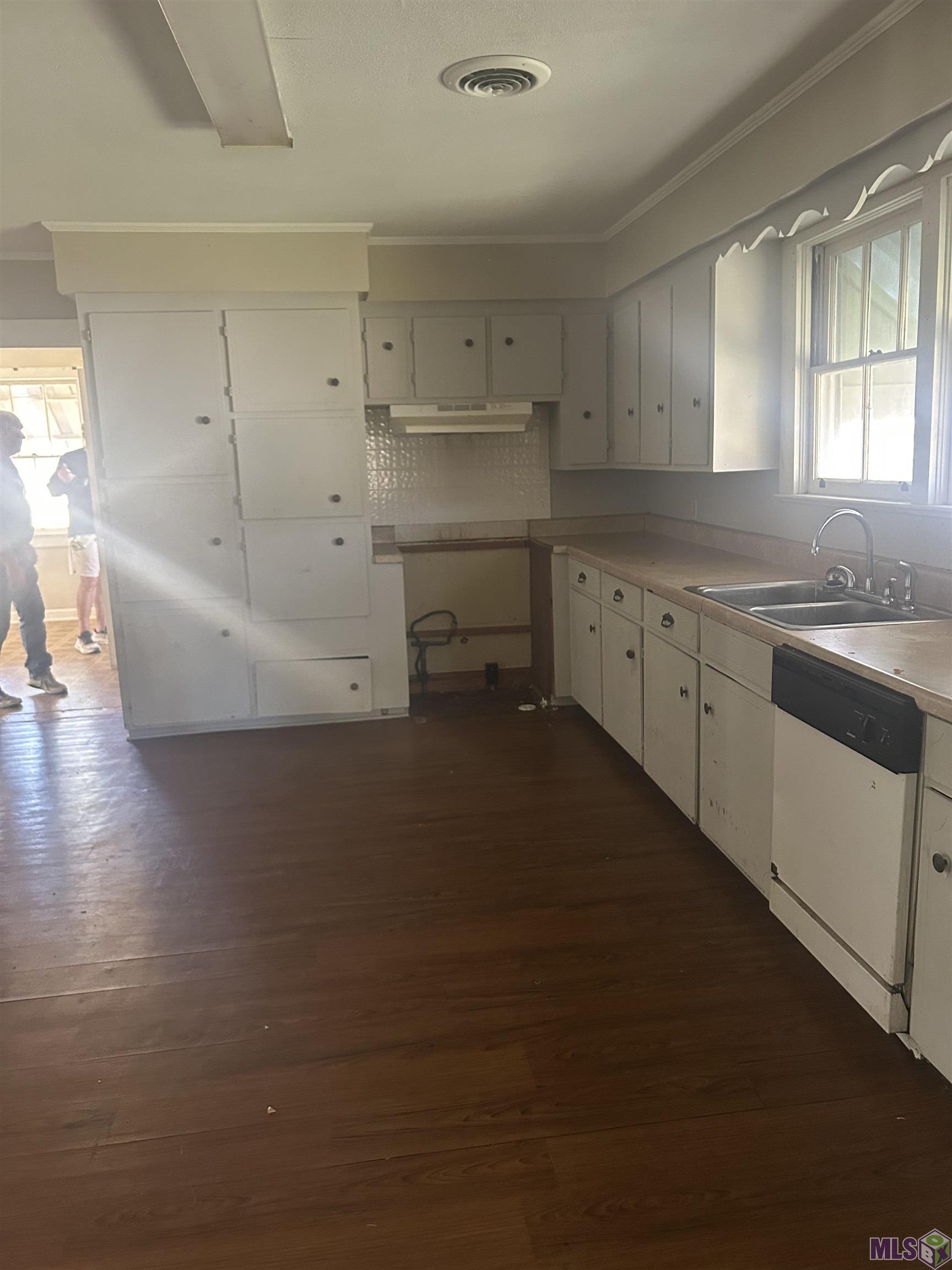 206 St Louis Street Raceland, LA 70394 - Photo 5 of 13