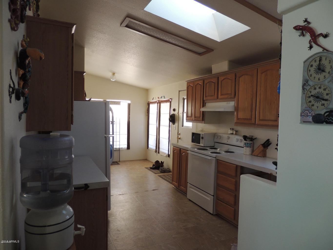 52546 West Quail Run Road Maricopa, AZ 85139 - Photo 2 of 34 q20