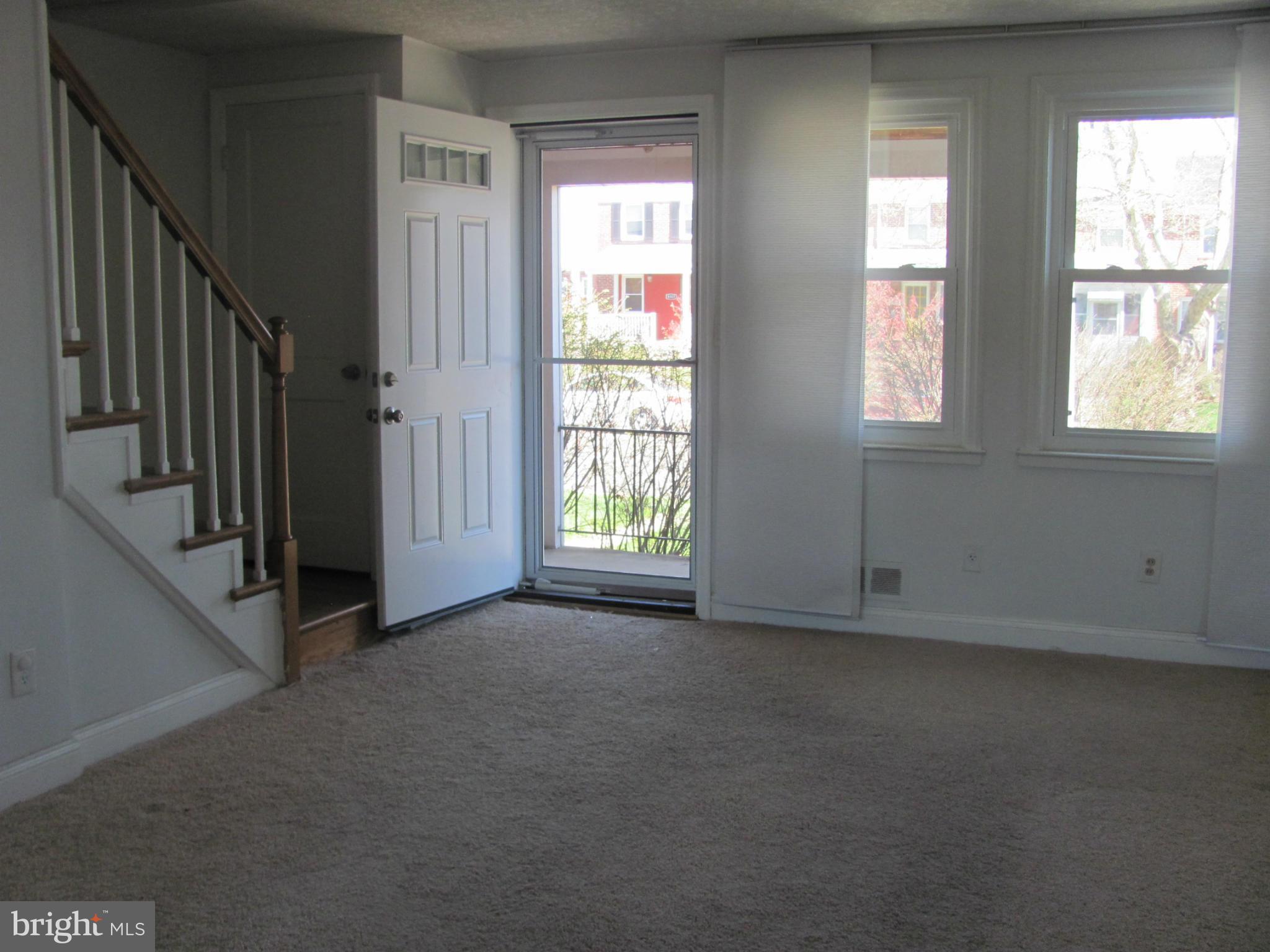 8306 Kendale Road Baltimore, MD 21234 - Photo 3 of 21 Living Room