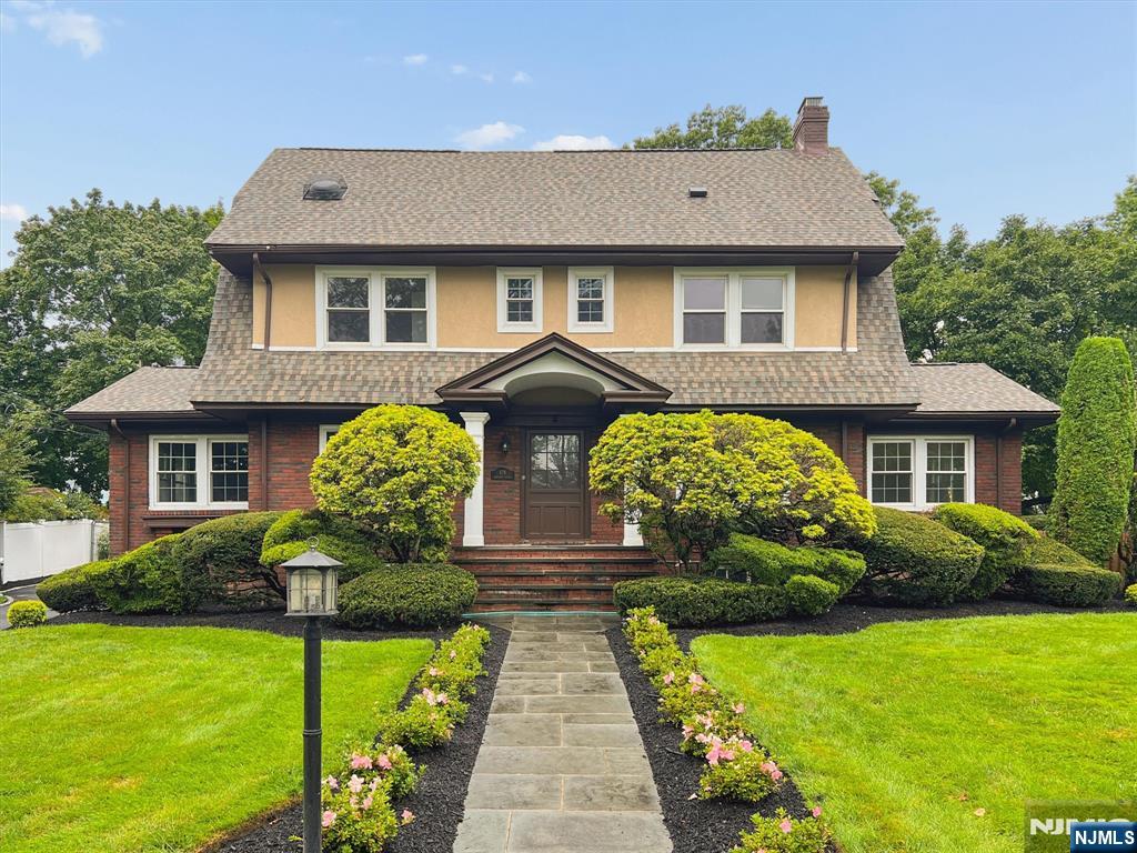 578 Ridgewood Avenue Glen Ridge, NJ 07028 - Photo 1 of 50 Gallery Image 1
