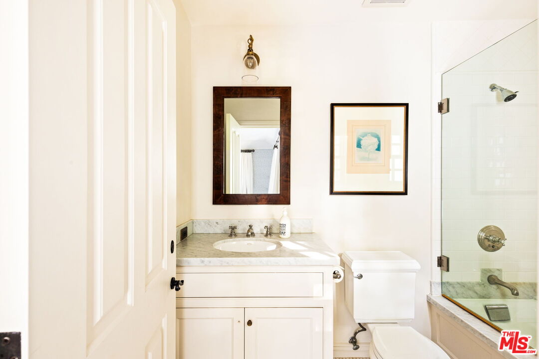 208 North Tigertail Road Los Angeles, CA 90049 - Photo 20 of 29 Gallery Image 20
