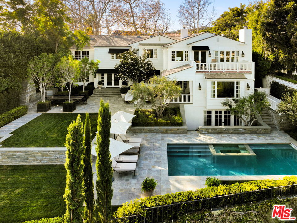 208 North Tigertail Road Los Angeles, CA 90049 - Photo 26 of 29 Gallery Image 26