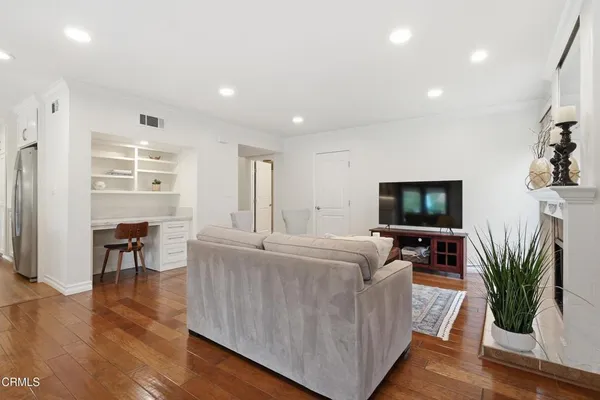 $1,129,000 | 6075 Arabian Place, Camarillo, CA 93012