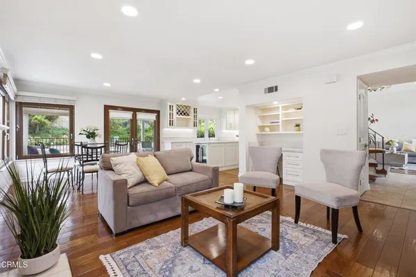 $1,129,000 | 6075 Arabian Place, Camarillo, CA 93012