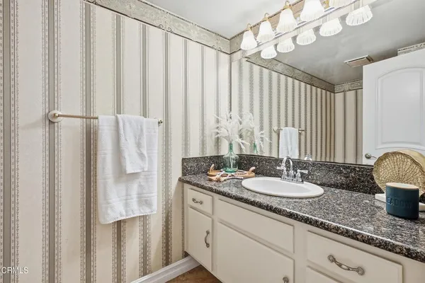$1,129,000 | 6075 Arabian Place, Camarillo, CA 93012