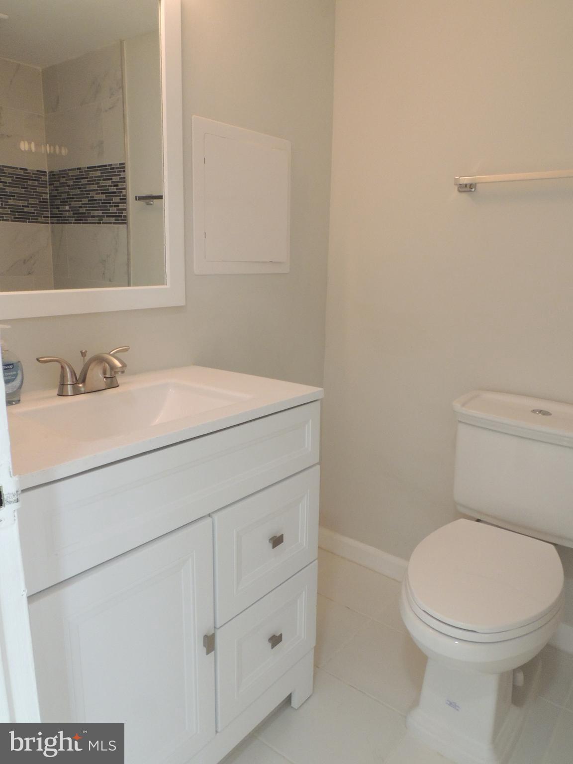 3812 Bel Pre Road, Unit 38122 Silver Spring, MD 20906 - Photo 27 of 34 Hallway bath