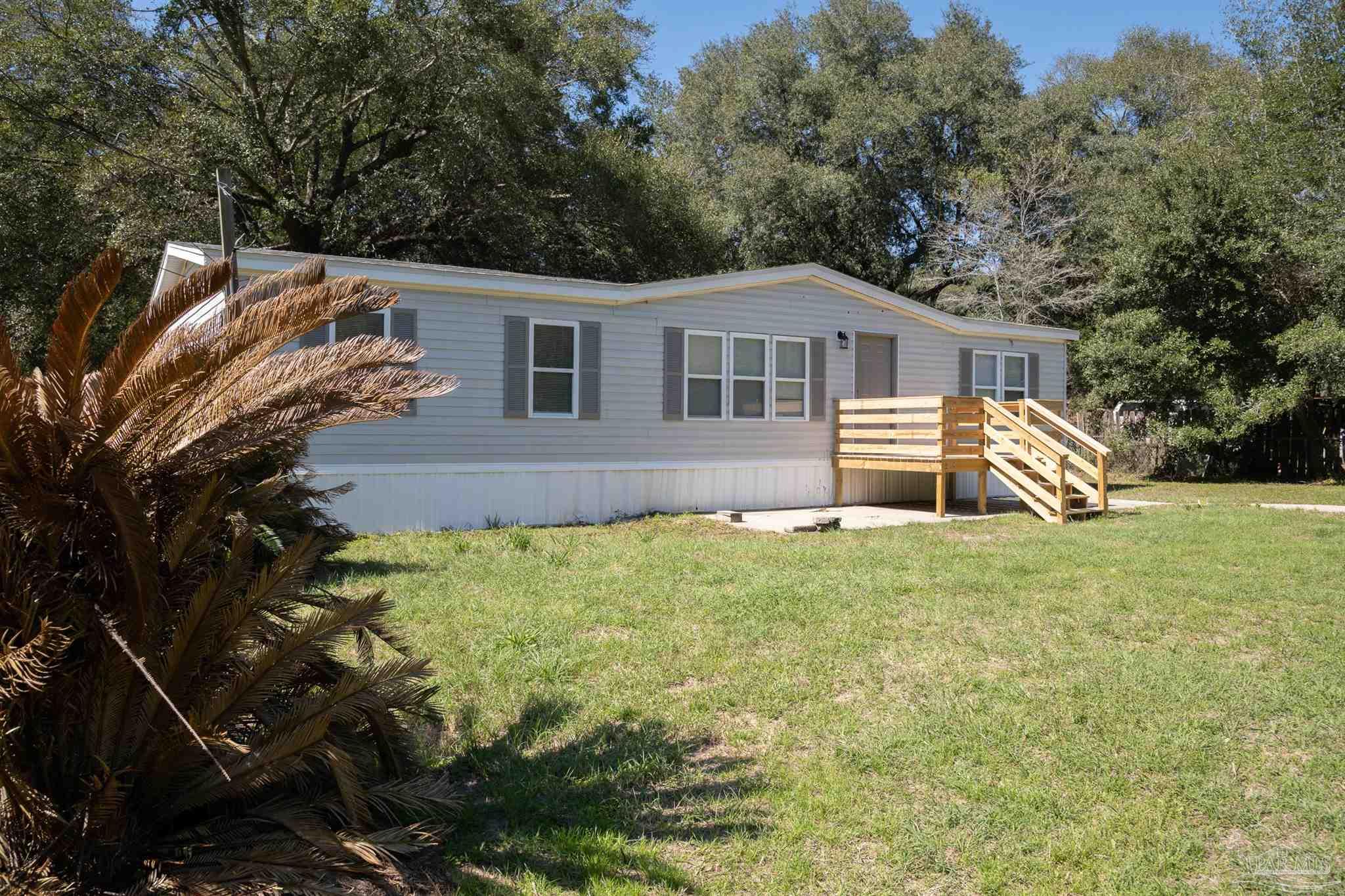 6524 Renee Circle Milton, FL 32583 - Photo 7 of 29 Gallery Image 7