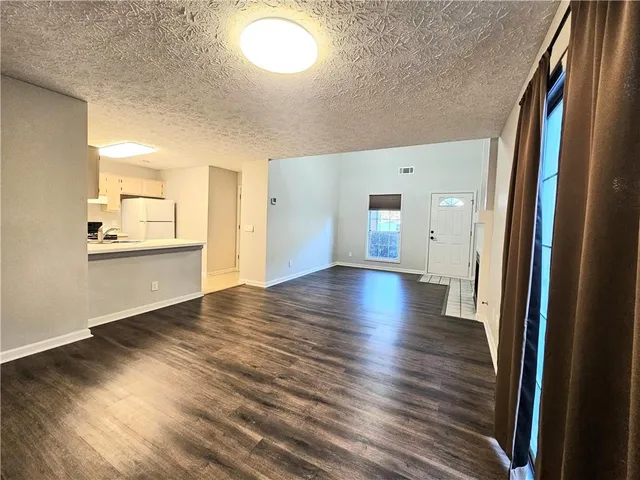 $1,950 | 2734 Highland Ridge Northwest, Kennesaw, GA 30152